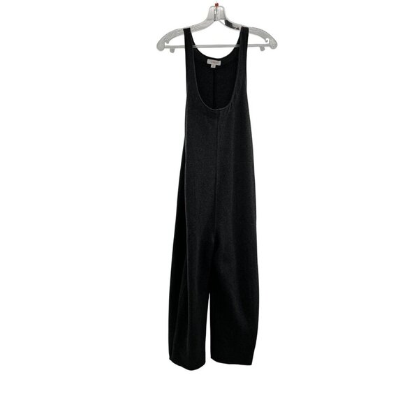 Colsie Women's Cropped Jumpsuit Sleeveless Gray Size Medium Drop Crotch - Picture 1 of 9